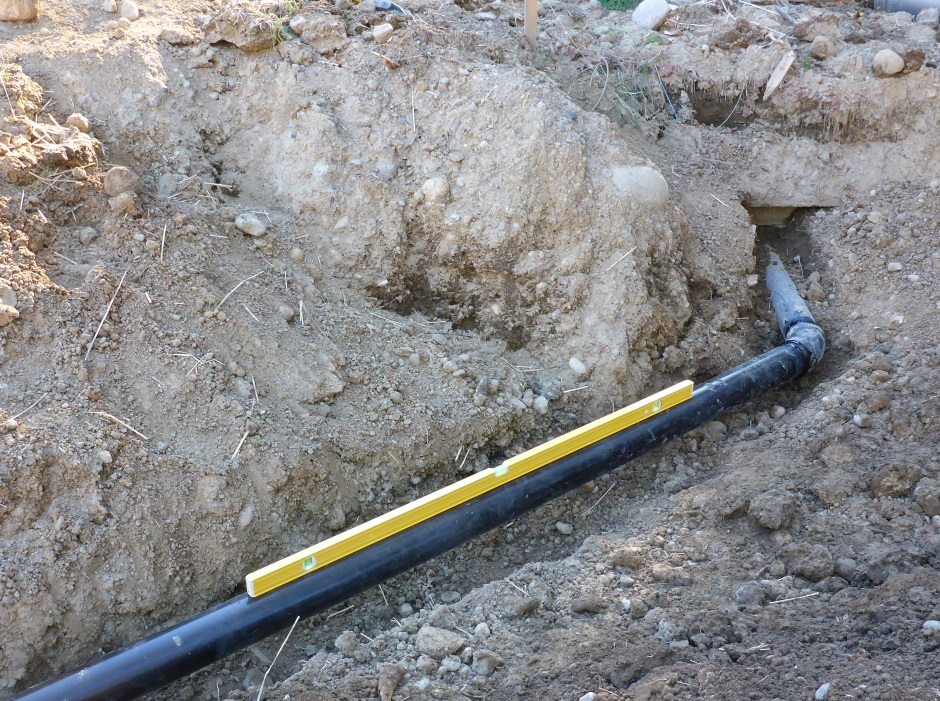 Sewer Pipe With Level